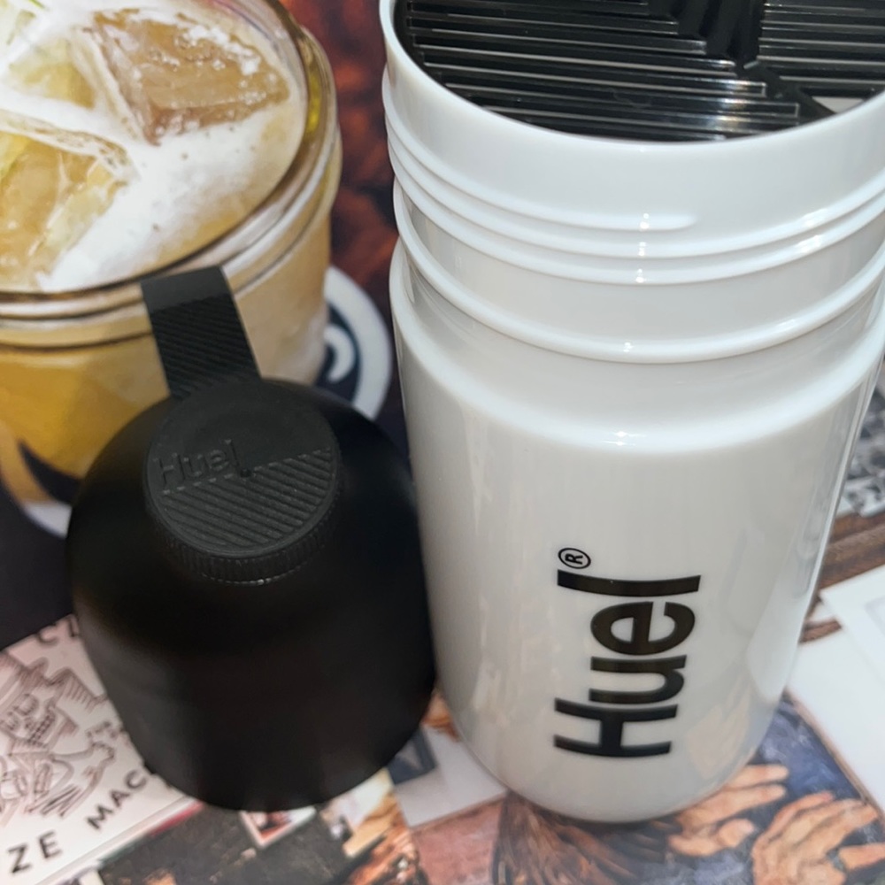 💪🏼🦁💪🏼• ⚫️HUEL x Consider it DONE Vibes⚫️•🦁💪🏼
